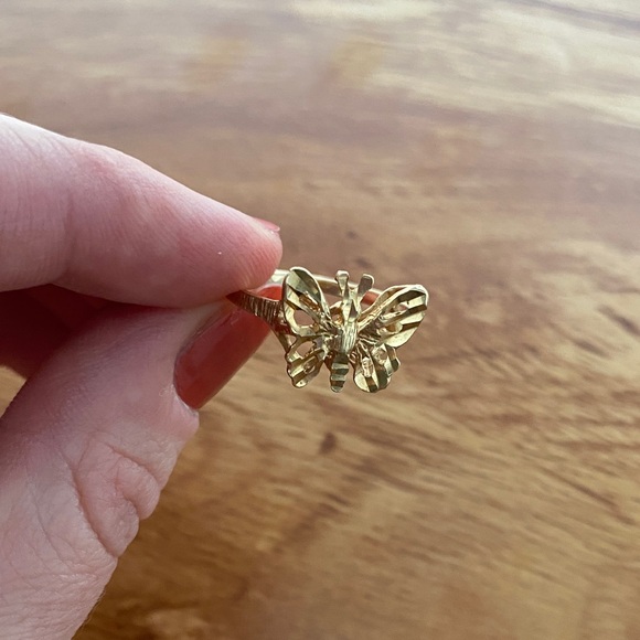 Elegant Gold Butterfly Ring, real gold - Picture 2 of 6